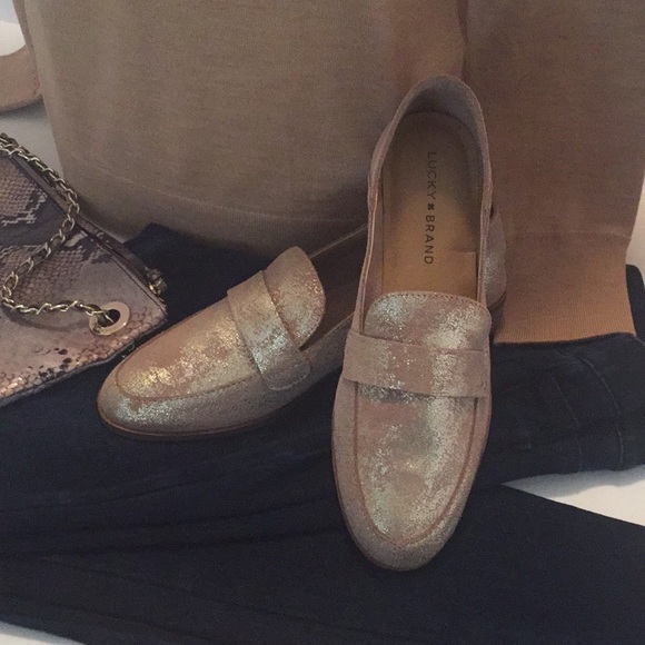 LUCKY BRAND GOLD NORDIC METALLIC LOAFER SZ 8.5 - Picture 3 of 7